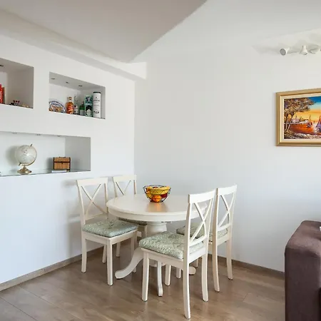 Appartamento Sunny App With Reserved Parking Porec